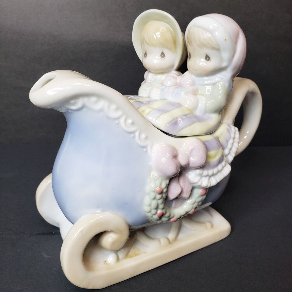 Vintage 1994 Christmas Precious Moments Sugar Town Sleigh Teapot Retired Enesco